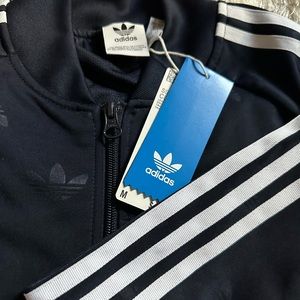 Navy beautiful Adidas new jacket